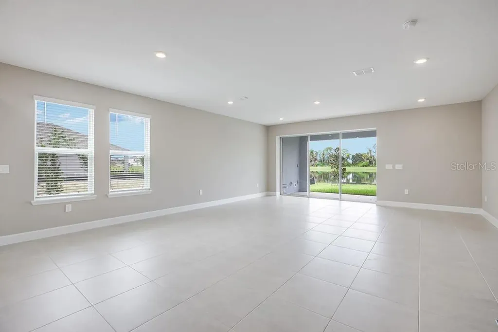 5128 Slate Hue Place Apollo Beach FL 33572