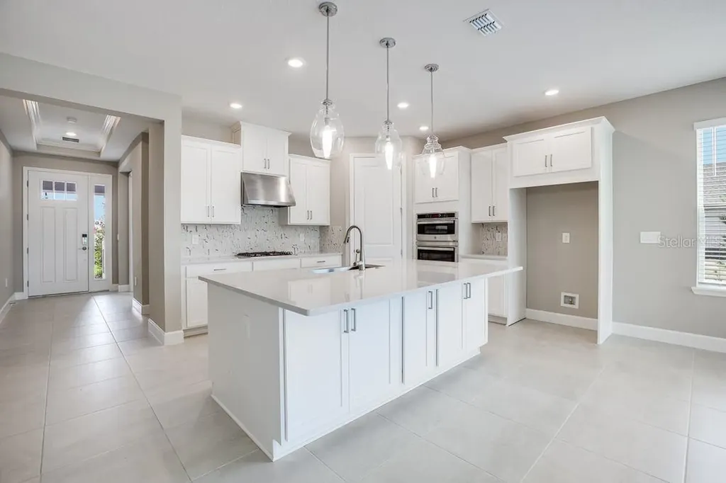 5128 Slate Hue Place Apollo Beach FL 33572