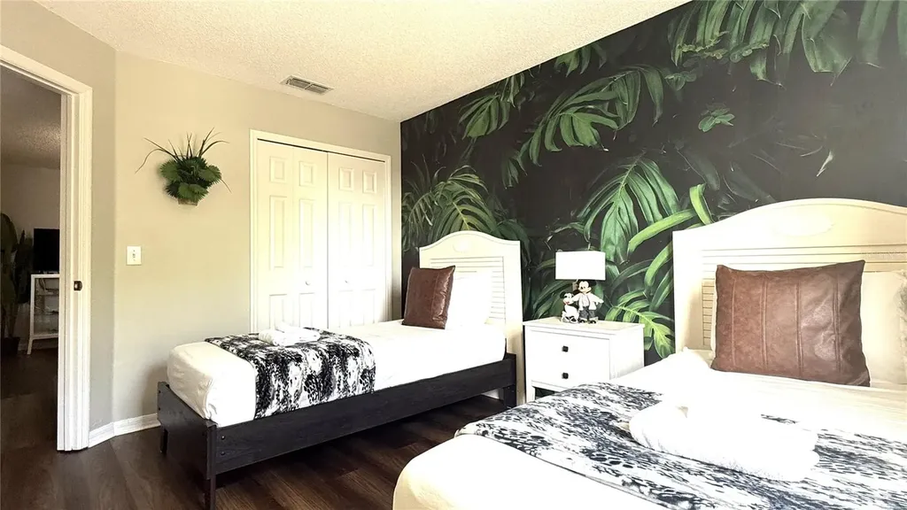 339 Sigmund Loop Davenport FL 33837