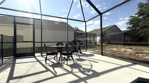 339 Sigmund Loop Davenport FL 33837