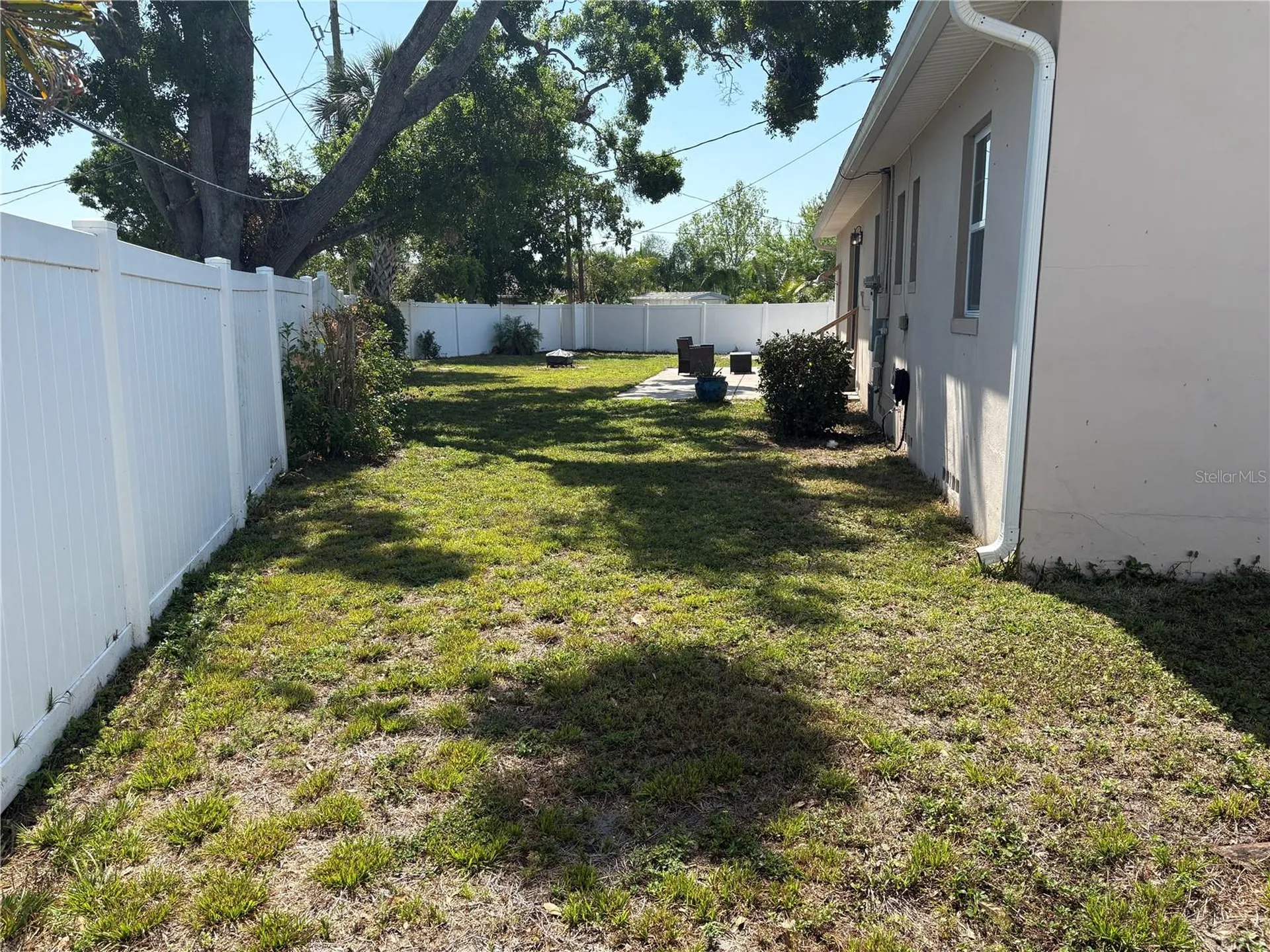 6221 13th Avenue N St Petersburg FL 33710