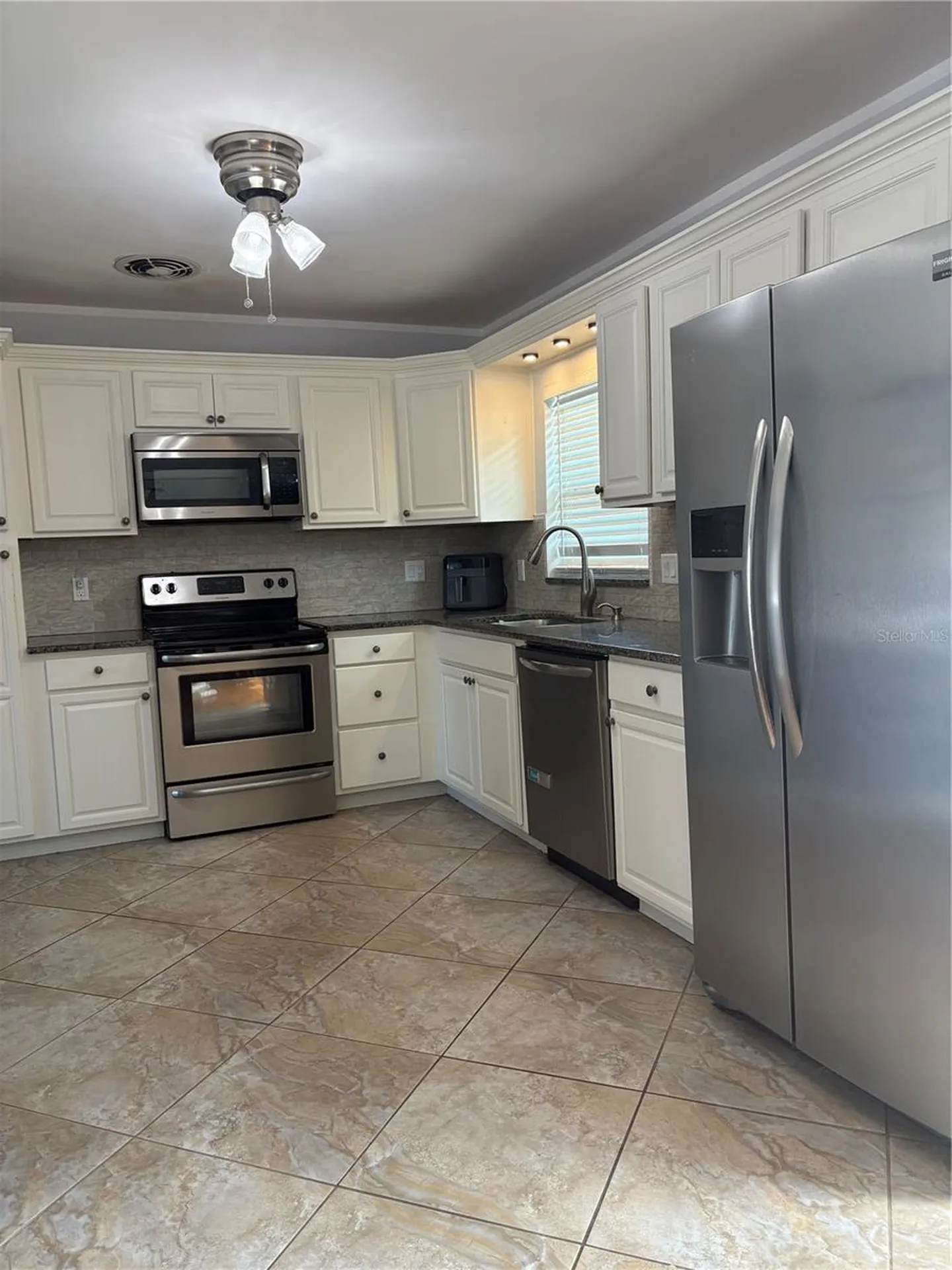 6221 13th Avenue N St Petersburg FL 33710