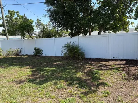 6221 13th Avenue N St Petersburg FL 33710