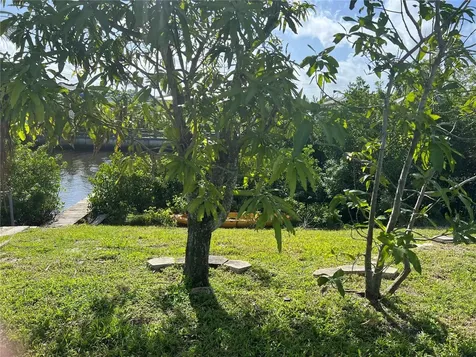 705 Crestview Circle NW Port Charlotte FL 33948