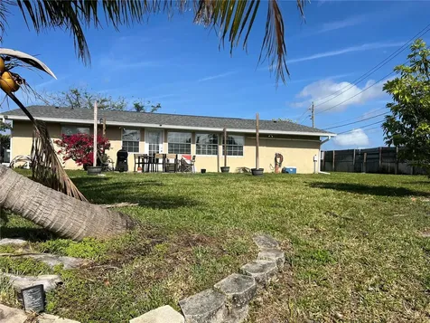 705 Crestview Circle NW Port Charlotte FL 33948