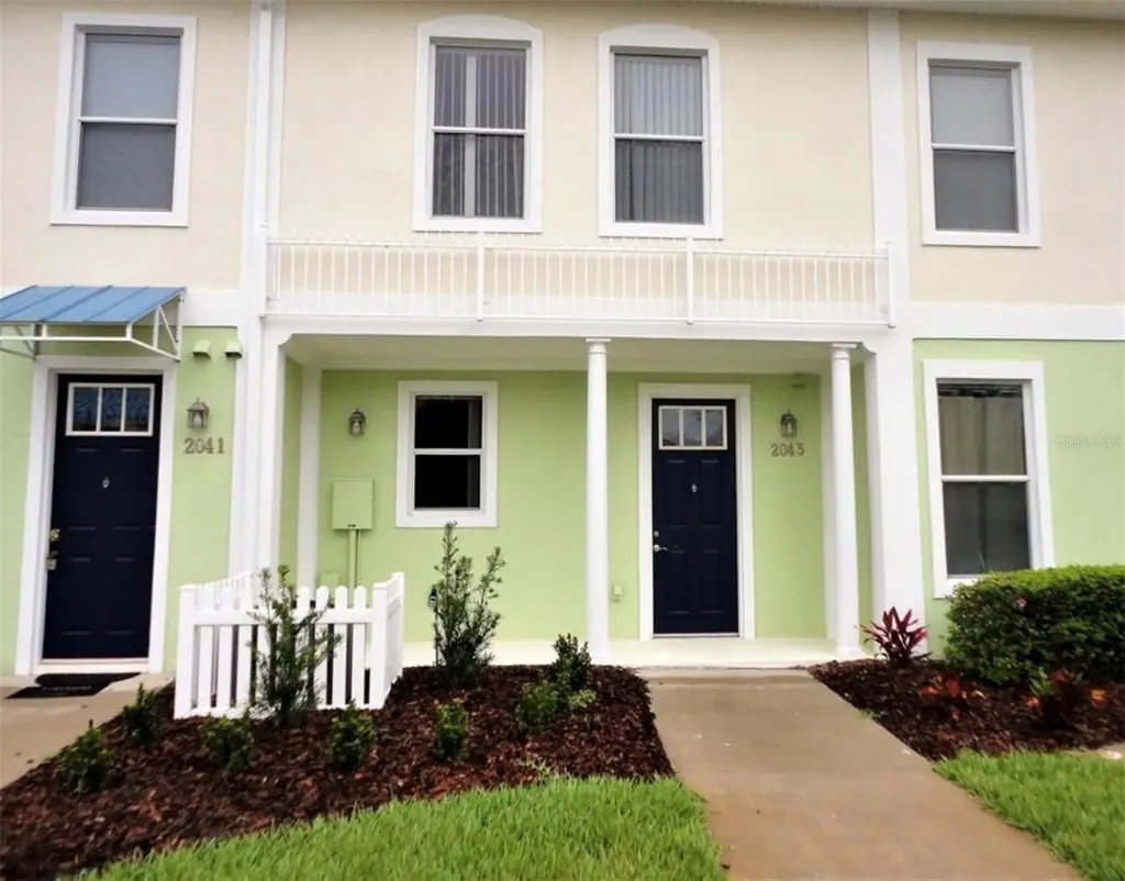 2043 Grand Oak Drive Kissimmee FL 34744