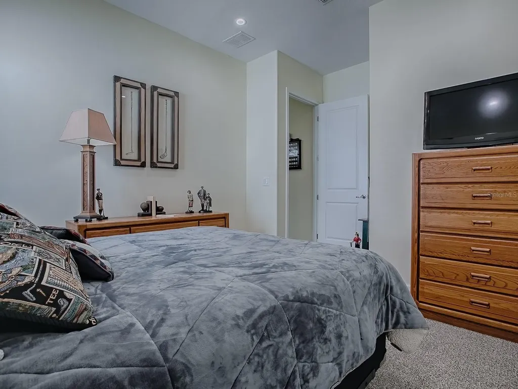 1408 Deuce Circle Davenport FL 33896