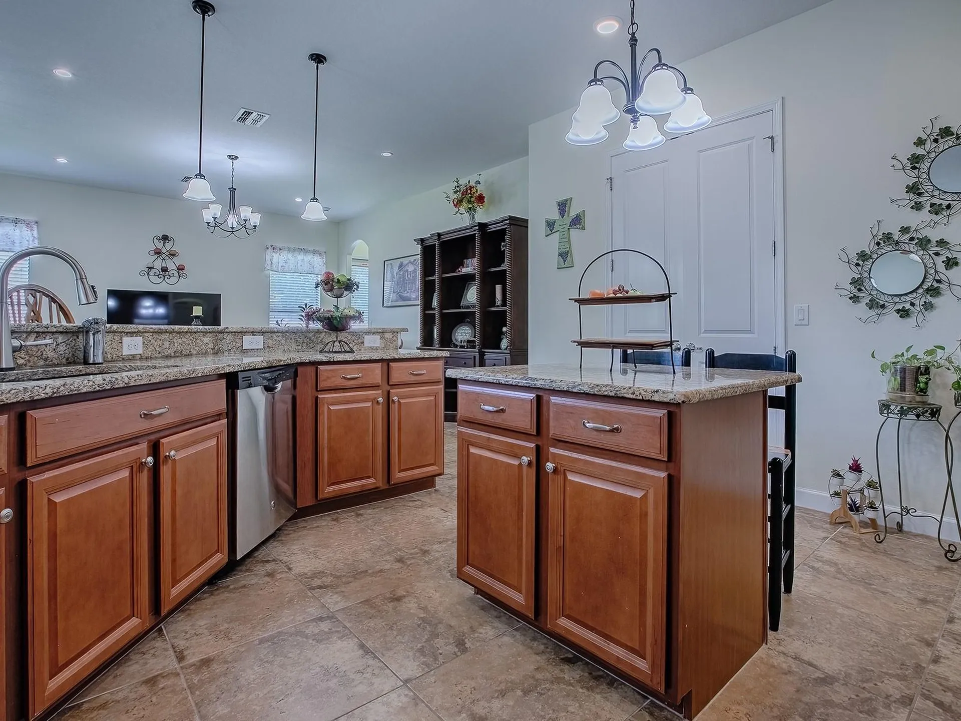 1408 Deuce Circle Davenport FL 33896
