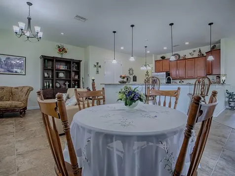 1408 Deuce Circle Davenport FL 33896