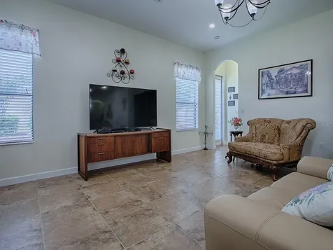 1408 Deuce Circle Davenport FL 33896