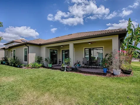 1408 Deuce Circle Davenport FL 33896