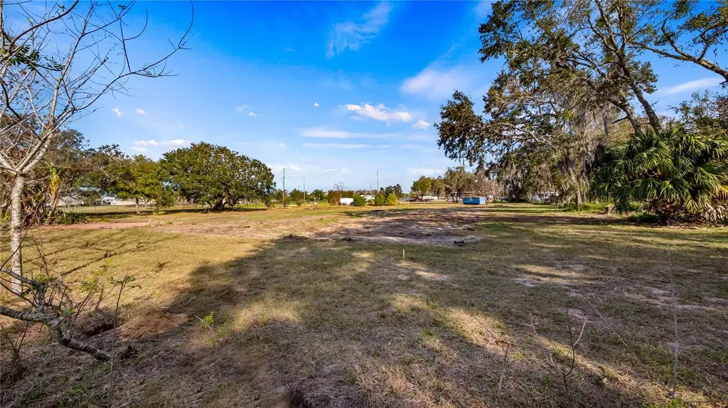 Woodlea Road Tavares FL 32778