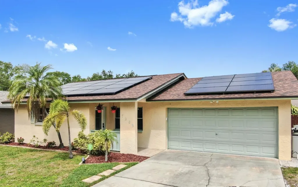 7289 61st Avenue N St Petersburg FL 33709