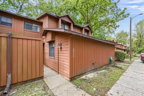 5733 SW 10th Place Gainesville FL 32607