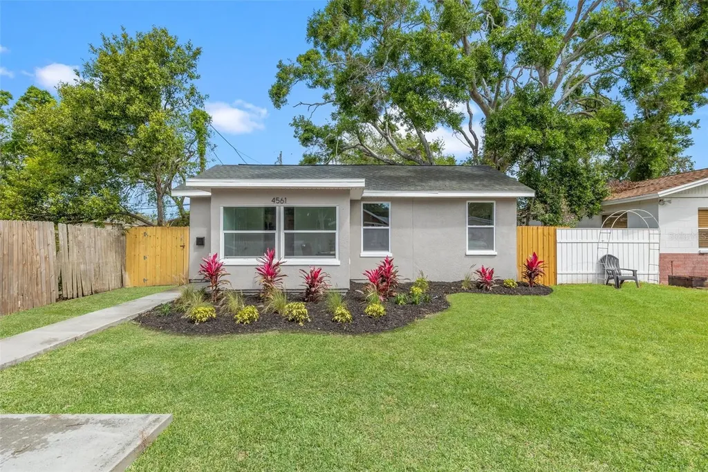 4561 21st Avenue S St Petersburg FL 33711