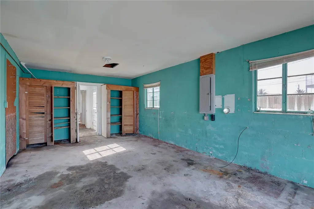 440 S Bayshore Drive Madeira Beach FL 33708