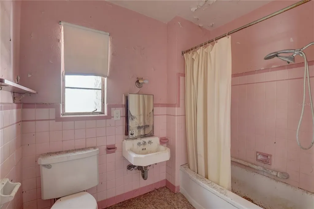 440 S Bayshore Drive Madeira Beach FL 33708