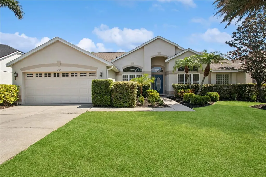 14313 Roxshire Drive Orlando FL 32837