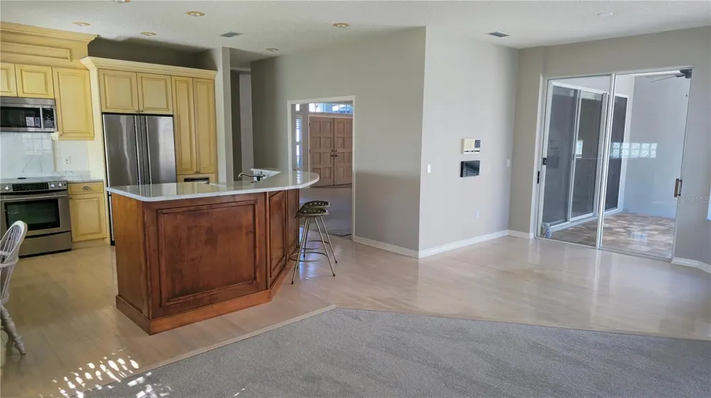 1003 Berkshire Lane Tarpon Springs FL 34688