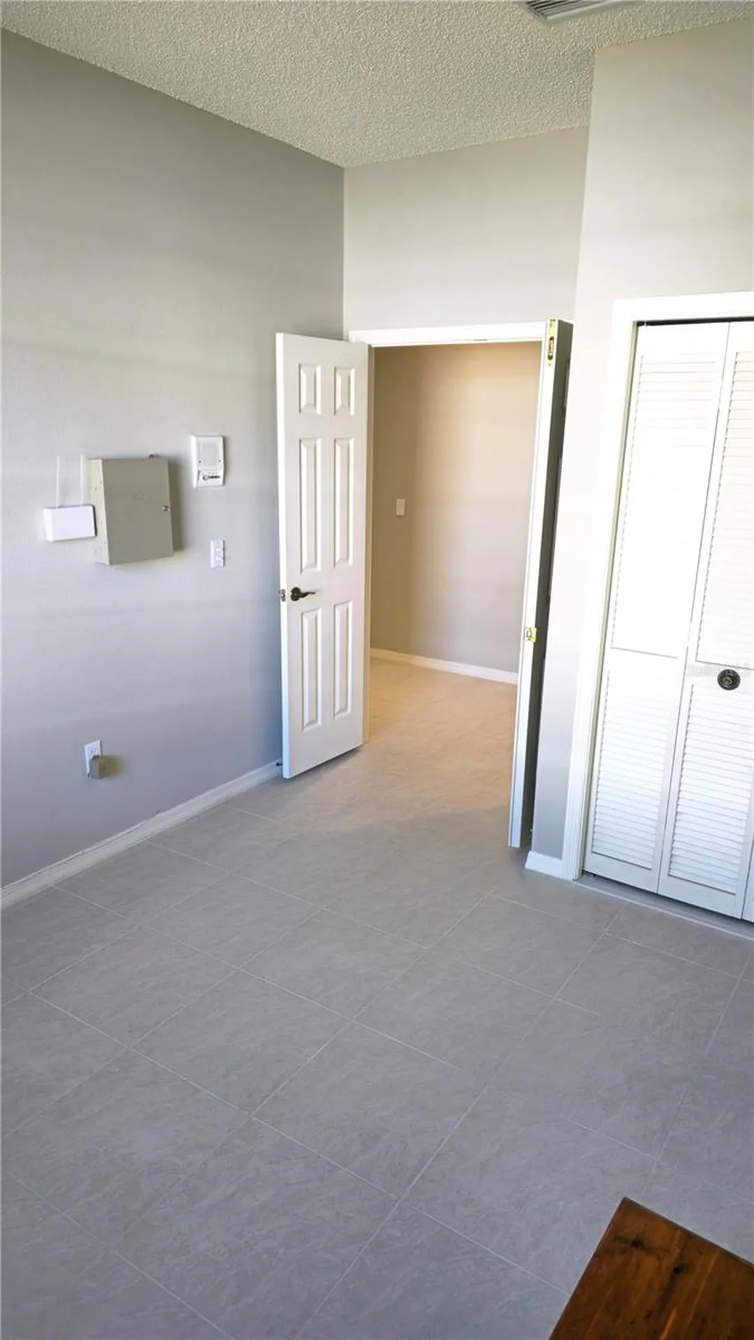 1003 Berkshire Lane Tarpon Springs FL 34688