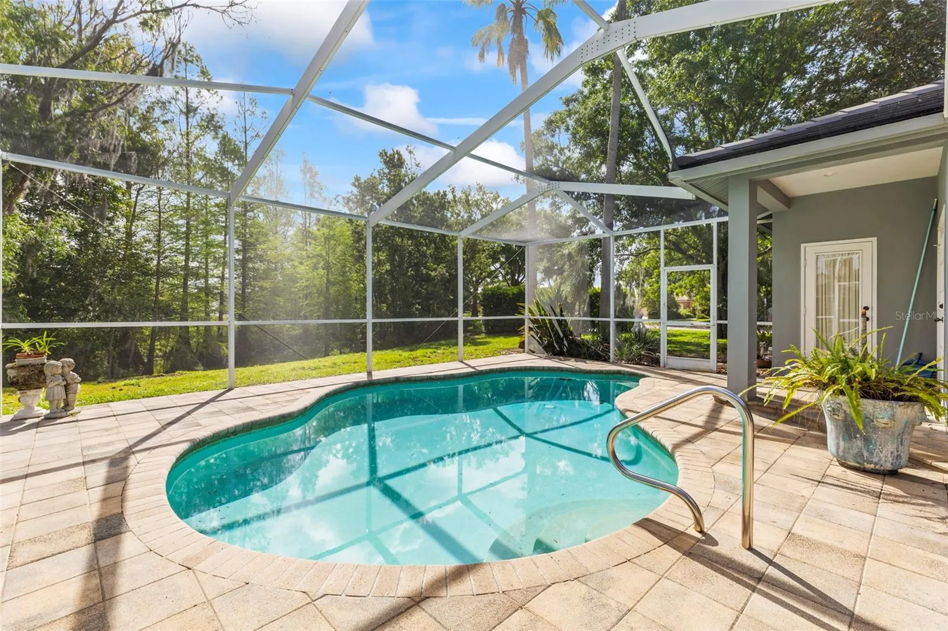 1003 Berkshire Lane Tarpon Springs FL 34688