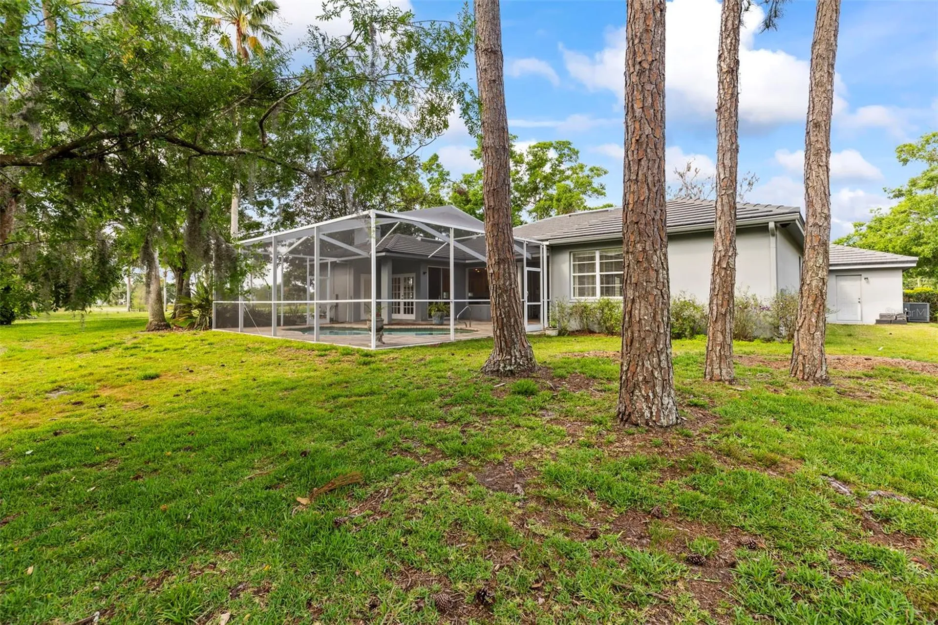 1003 Berkshire Lane Tarpon Springs FL 34688