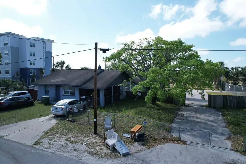 705 E Wilma Street Tampa FL 33612