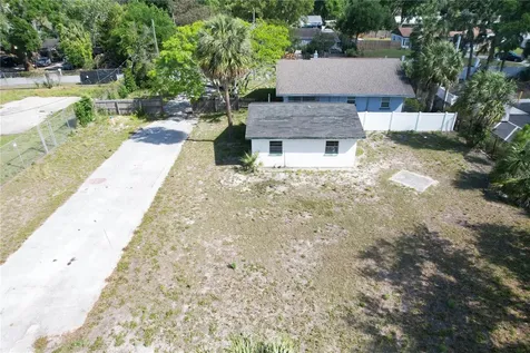 705 E Wilma Street Tampa FL 33612
