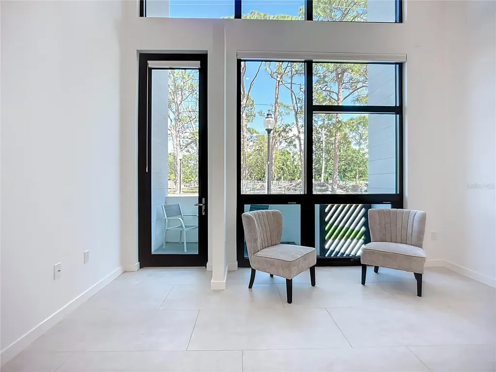 941 N Osprey Avenue Sarasota FL 34236