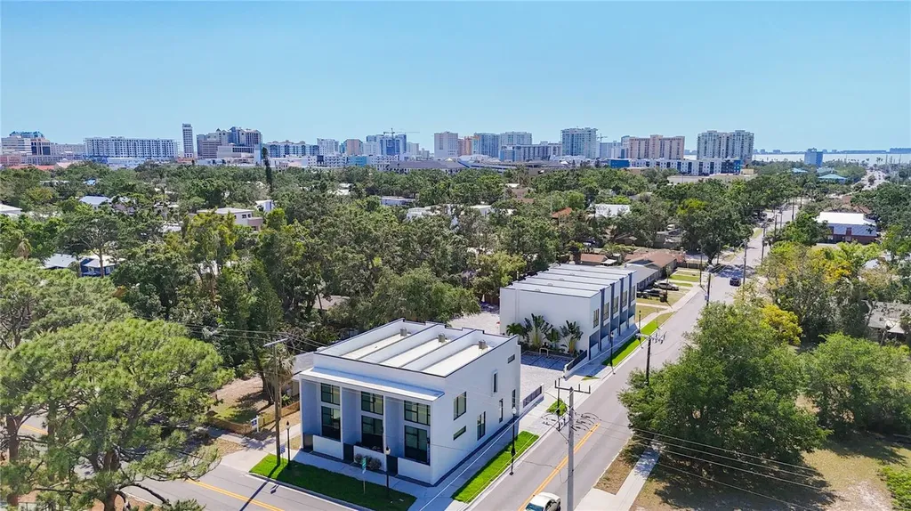 941 N Osprey Avenue Sarasota FL 34236