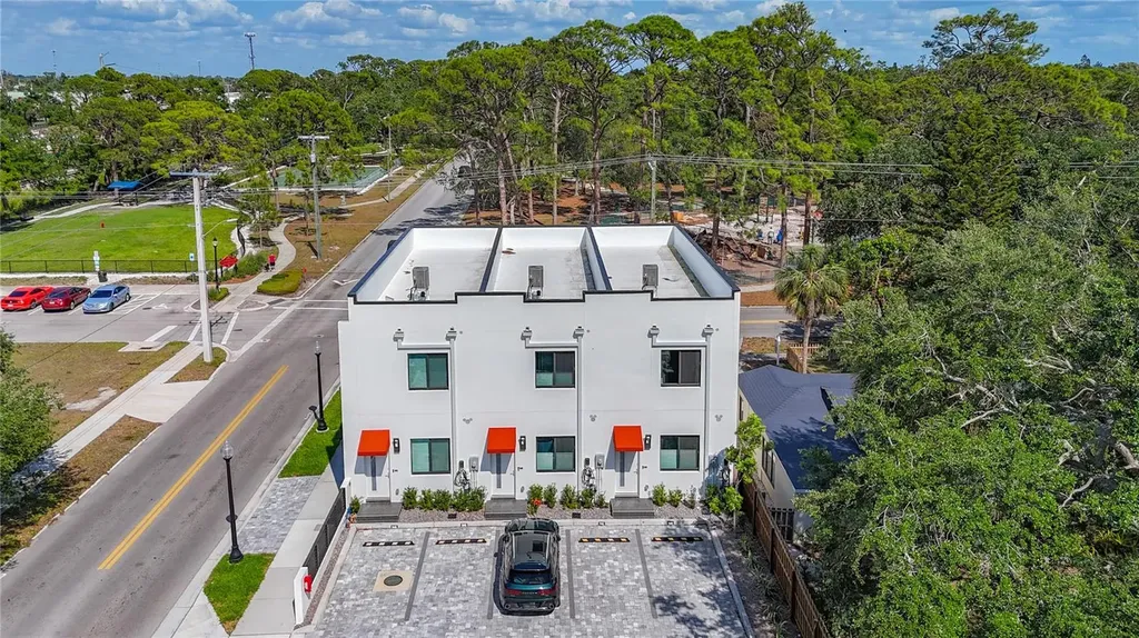 941 N Osprey Avenue Sarasota FL 34236