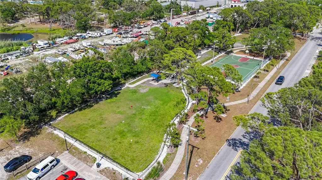 941 N Osprey Avenue Sarasota FL 34236