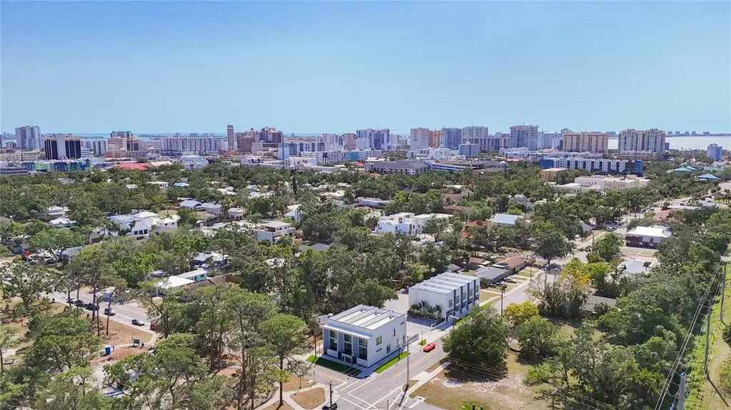 941 N Osprey Avenue Sarasota FL 34236