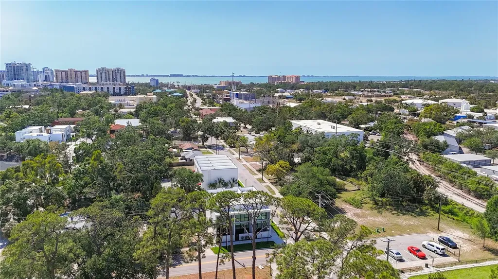 941 N Osprey Avenue Sarasota FL 34236