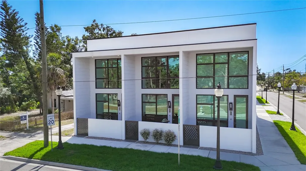 941 N Osprey Avenue Sarasota FL 34236