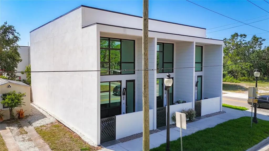 941 N Osprey Avenue Sarasota FL 34236