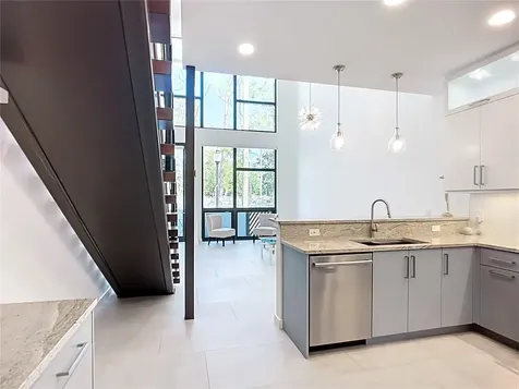 941 N Osprey Avenue Sarasota FL 34236
