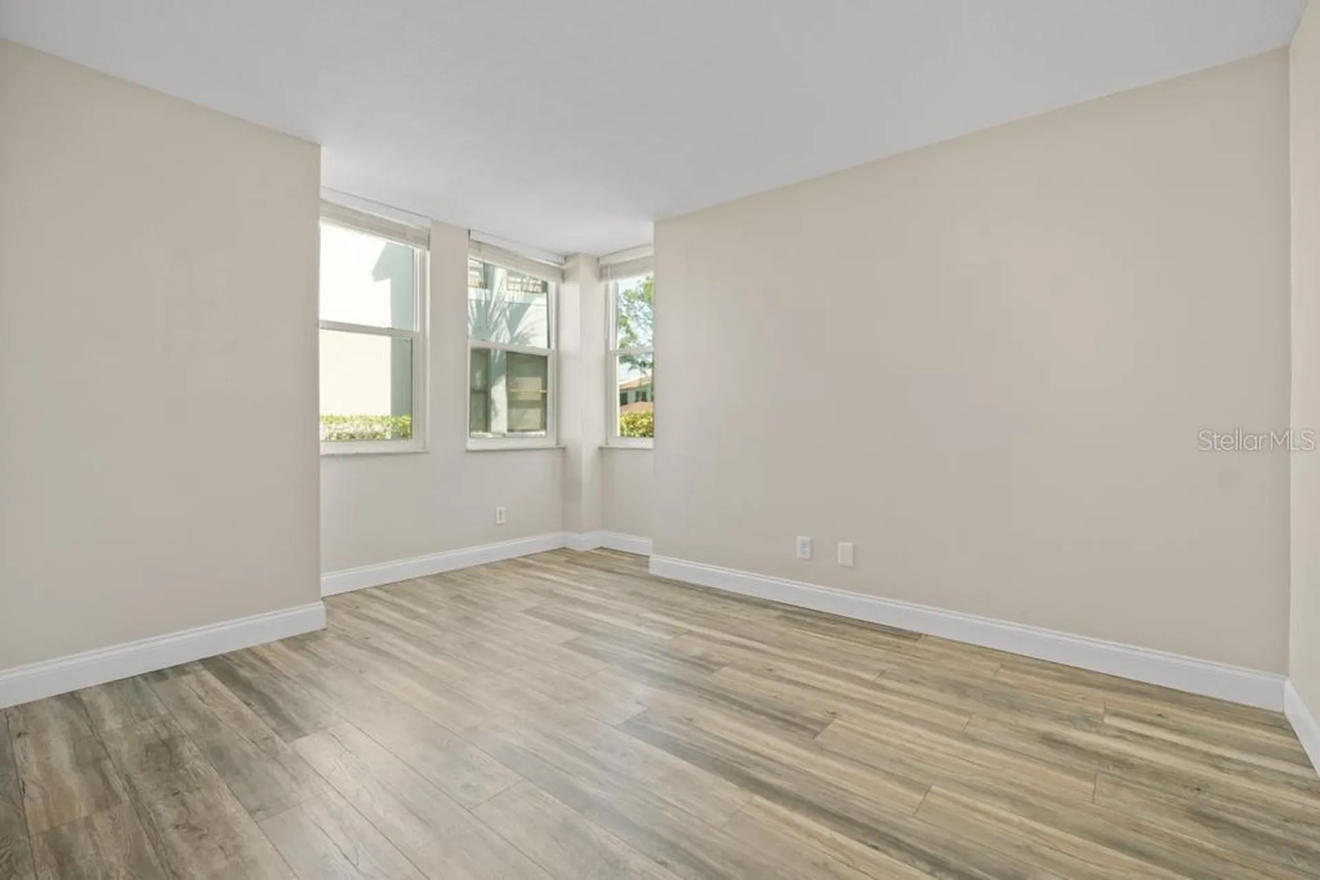 2017 Skimmer Court W Clearwater FL 33762