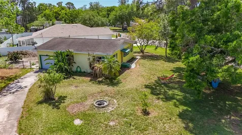 5995 59th Way N St Petersburg FL 33709