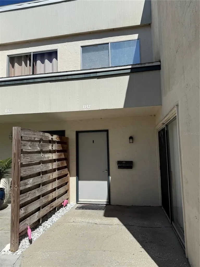 1147 Longfellow Road Sarasota FL 34243