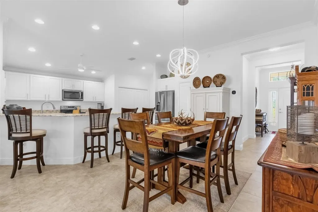10367 Addison Shore Way Oxford FL 34484