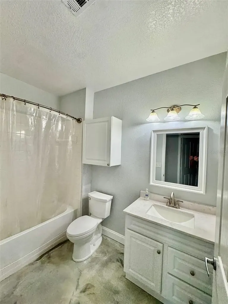 8325 38th Street Circle E Sarasota FL 34243