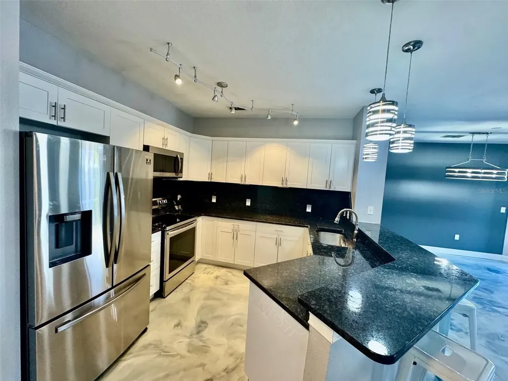 8325 38th Street Circle E Sarasota FL 34243