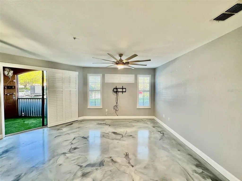 8325 38th Street Circle E Sarasota FL 34243