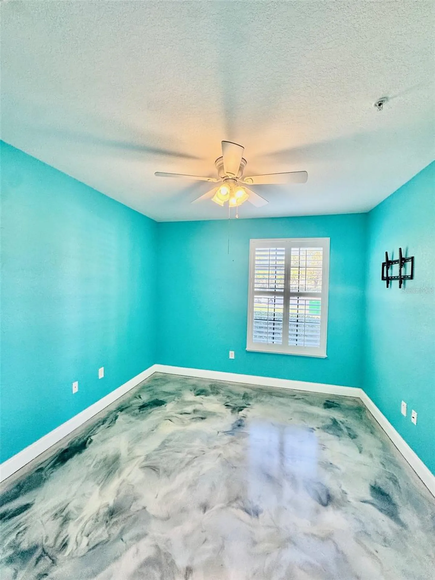 8325 38th Street Circle E Sarasota FL 34243