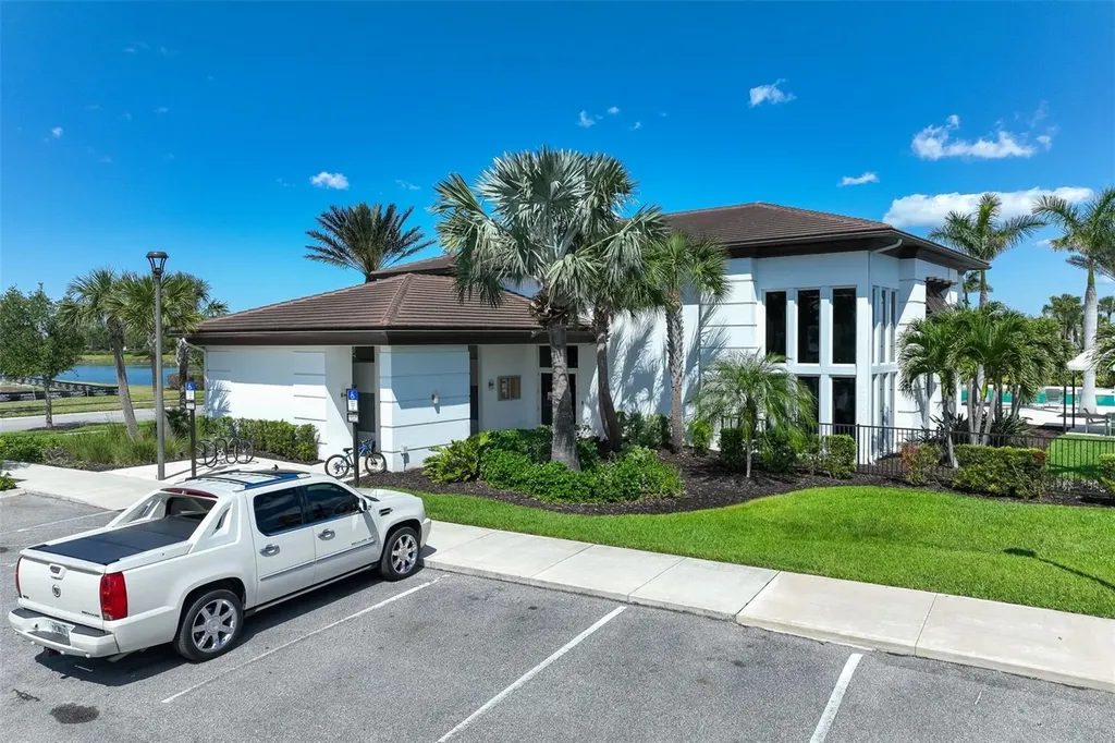 8936 Artisan Way Sarasota FL 34240