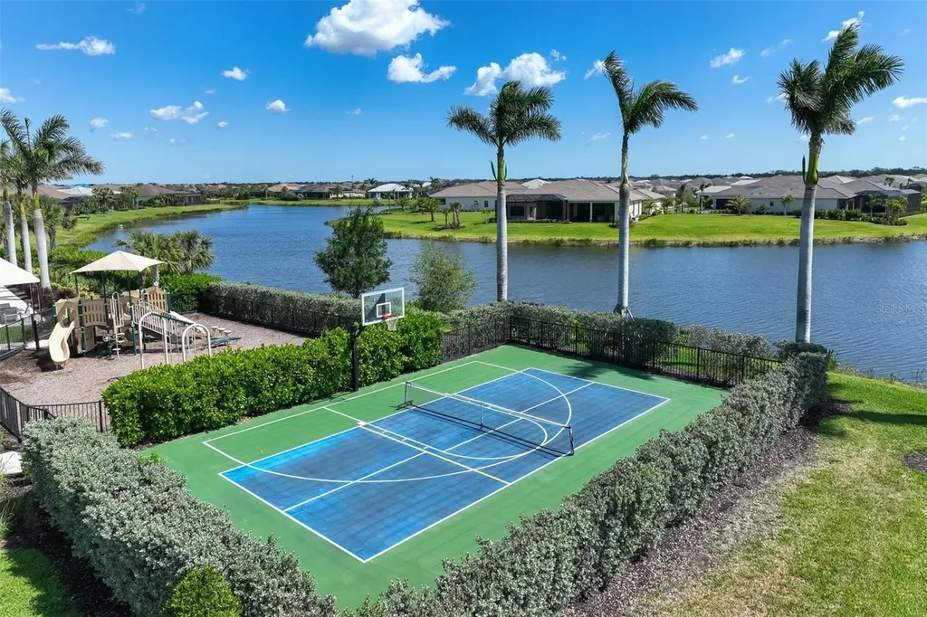 8936 Artisan Way Sarasota FL 34240