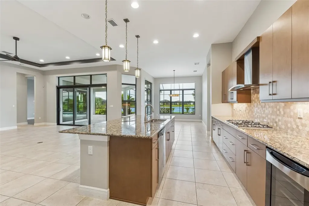 8936 Artisan Way Sarasota FL 34240