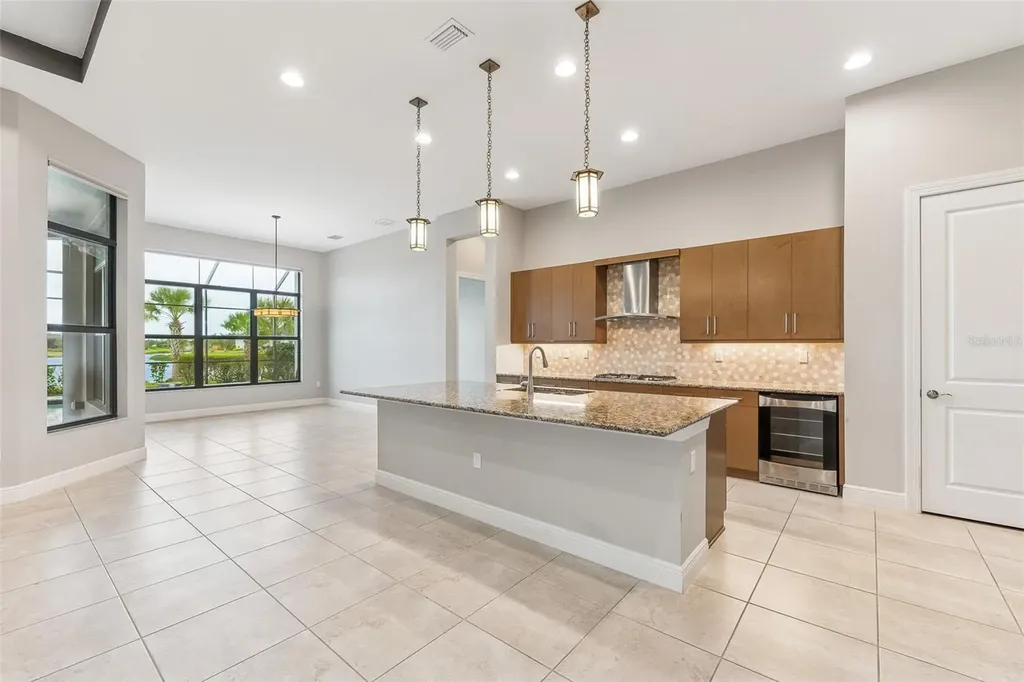 8936 Artisan Way Sarasota FL 34240