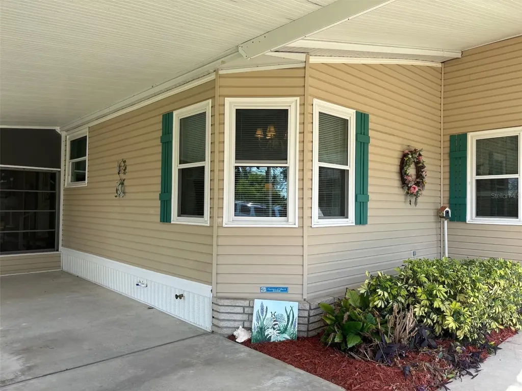 6107 Grand Oaks Drive SE Winter Haven FL 33884